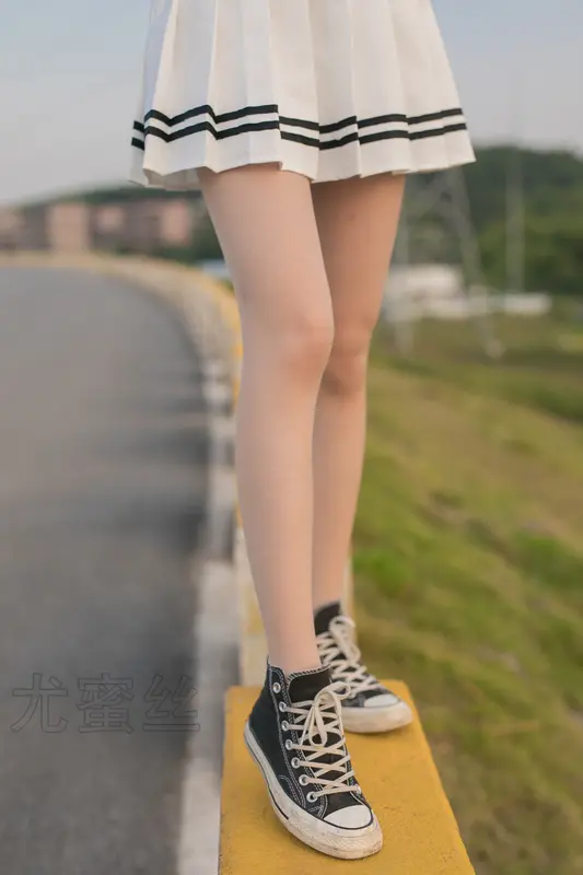 [尤蜜丝]穿搭写真 NO.012 - 尤蜜丝