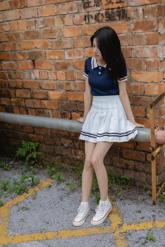 [尤蜜丝]穿搭写真 NO.048 - 尤蜜丝